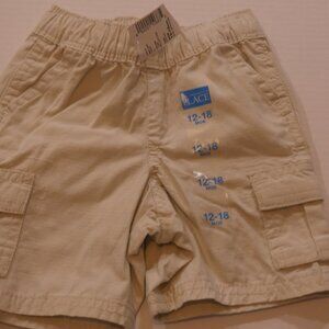 NWT! KHAKI CARGO SHORTS